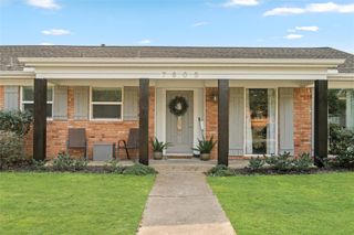 7805 Valley View Lane, Houston, TX 77074