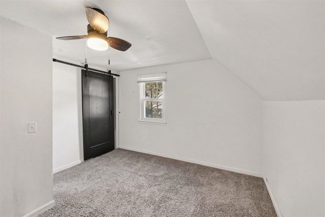 570 Valley Avenue, Grand Rapids, MI 49504
