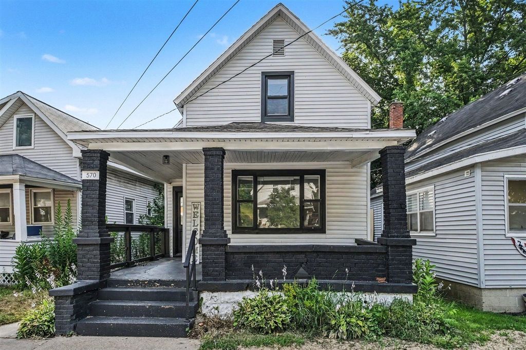 570 Valley Avenue, Grand Rapids, MI 49504