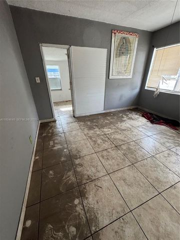 530 NW 31st Ave, Fort Lauderdale, FL 33311