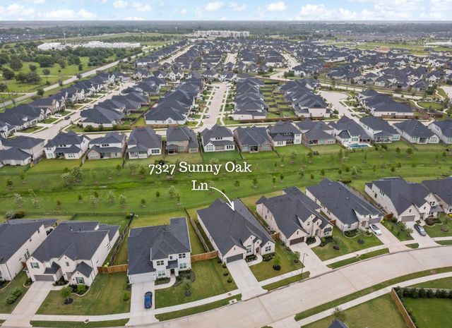 7327 Sunny Oak Lane, Fulshear, TX 77441