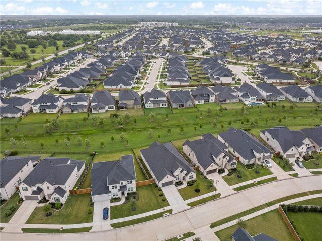 7327 Sunny Oak Lane, Fulshear, TX 77441