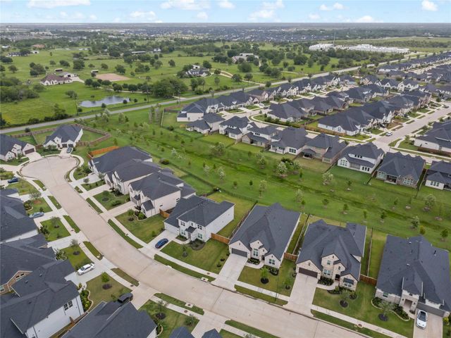 7327 Sunny Oak Lane, Fulshear, TX 77441