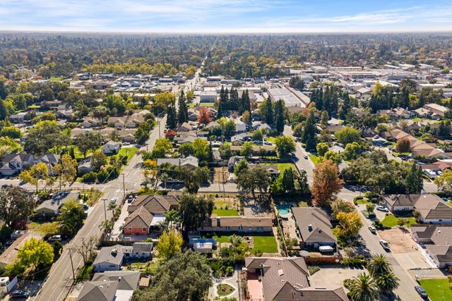 6141 Lincoln Ave, Carmichael, CA 95608
