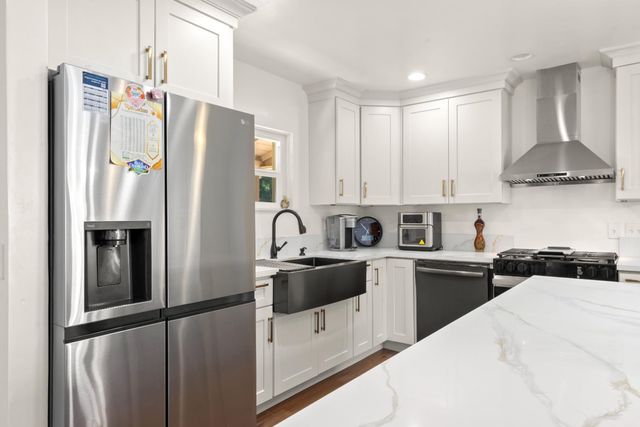 6141 Lincoln Ave, Carmichael, CA 95608