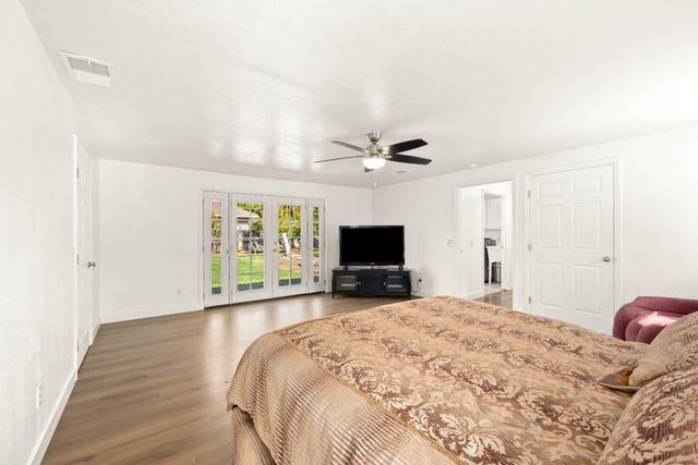 6141 Lincoln Ave, Carmichael, CA 95608