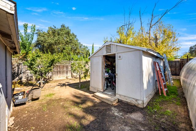6141 Lincoln Ave, Carmichael, CA 95608