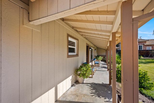 6141 Lincoln Ave, Carmichael, CA 95608
