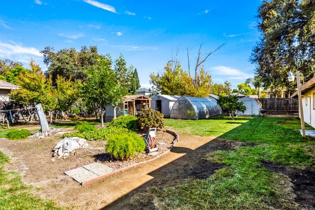 6141 Lincoln Ave, Carmichael, CA 95608
