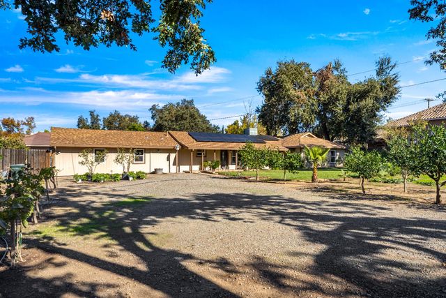 6141 Lincoln Ave, Carmichael, CA 95608