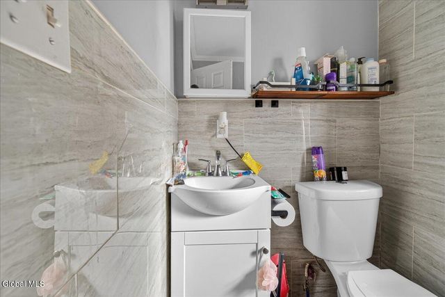 118 Linden Street, Schenectady, NY 12304