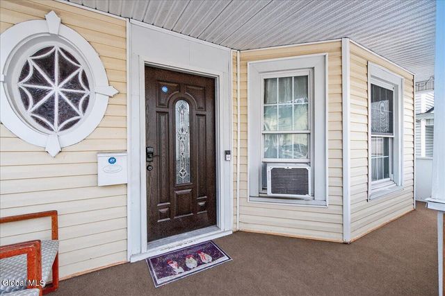 118 Linden Street, Schenectady, NY 12304