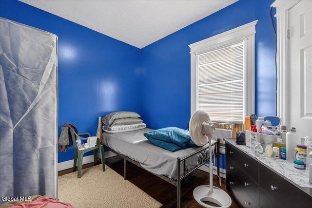 118 Linden Street, Schenectady, NY 12304