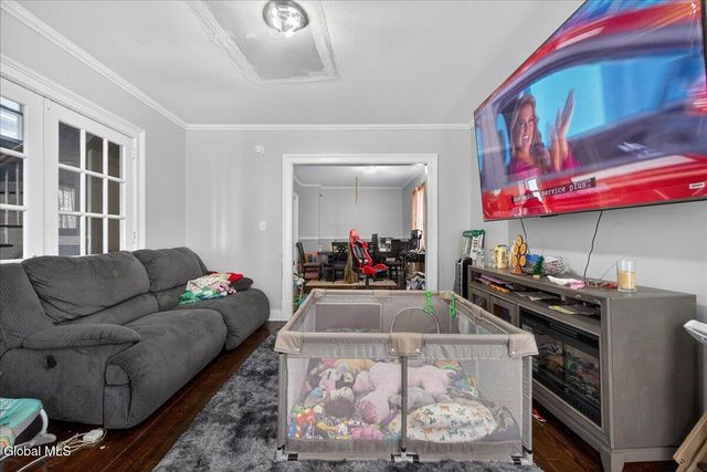 118 Linden Street, Schenectady, NY 12304