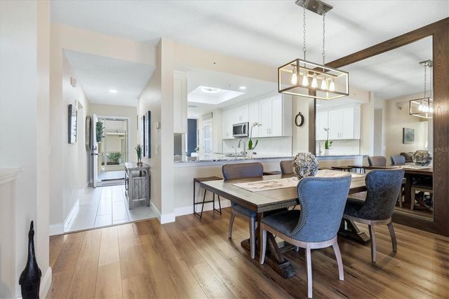 5221 MAHOGANY RUN AVENUE 215, Sarasota, FL 34241