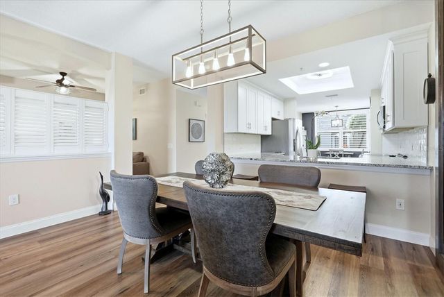 5221 MAHOGANY RUN AVENUE 215, Sarasota, FL 34241