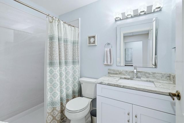 5221 MAHOGANY RUN AVENUE 215, Sarasota, FL 34241