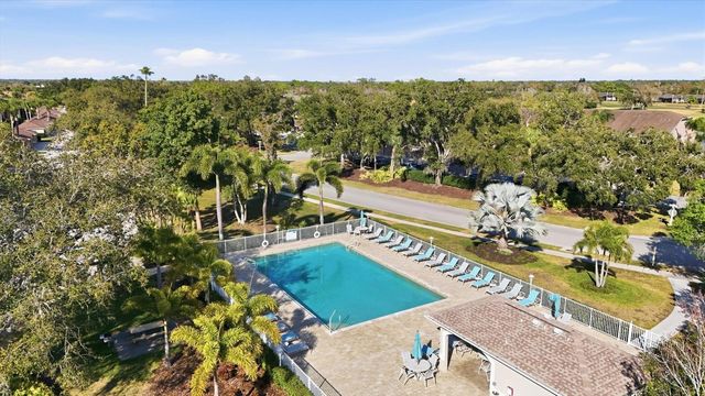 5221 MAHOGANY RUN AVENUE 215, Sarasota, FL 34241