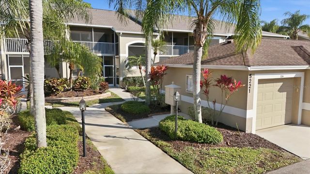 5221 MAHOGANY RUN AVENUE 215, Sarasota, FL 34241