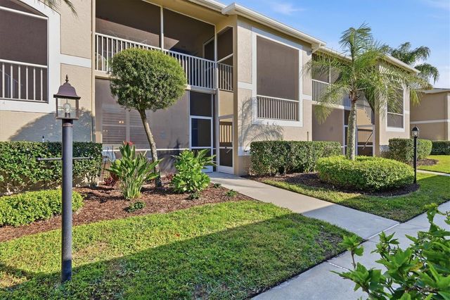5221 MAHOGANY RUN AVENUE 215, Sarasota, FL 34241