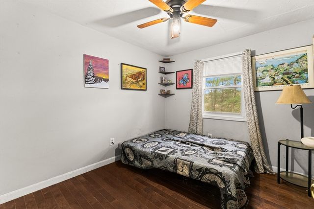 163 Lake Dr, Plymouth, MA 02360