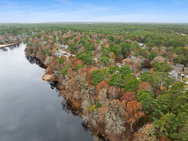 163 Lake Dr, Plymouth, MA 02360