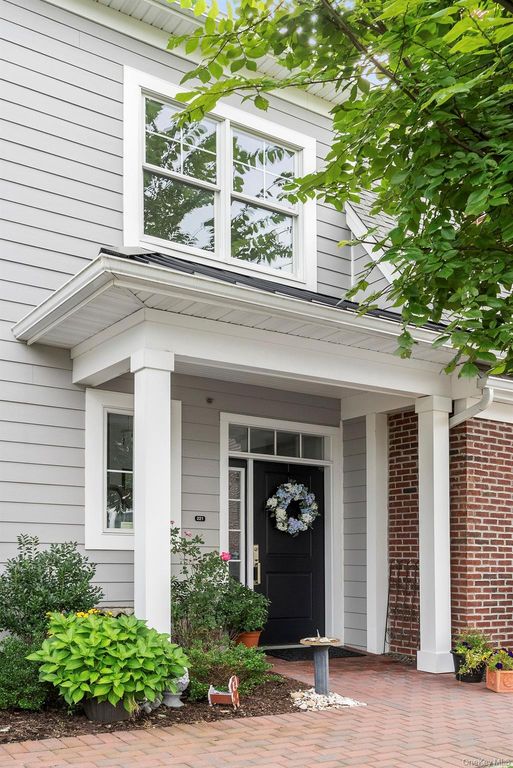 221 Coach Drive, Woodbury, NY 11797 — photo 4