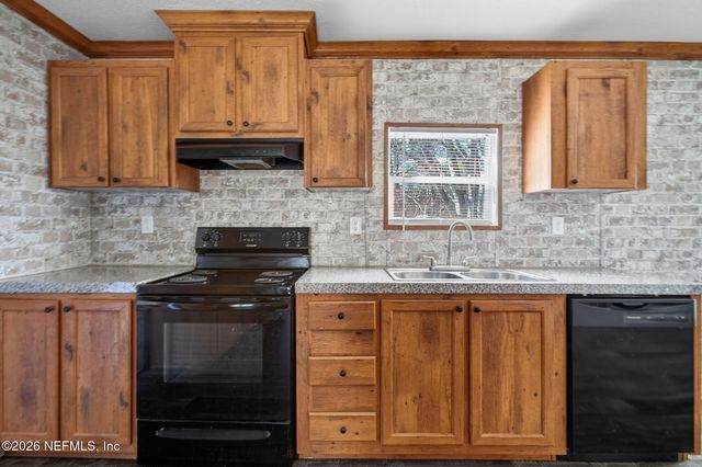 69 AZALEA Avenue, Middleburg, FL 32068