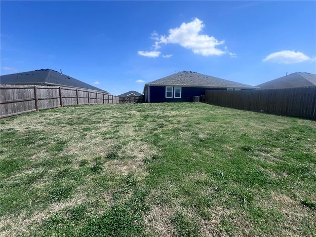 2802 N Teresa Drive A, Siloam Springs, AR 72761