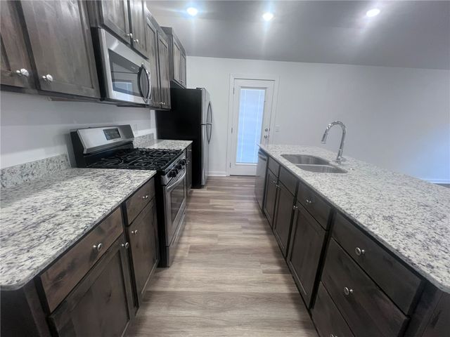 2802 N Teresa Drive A, Siloam Springs, AR 72761