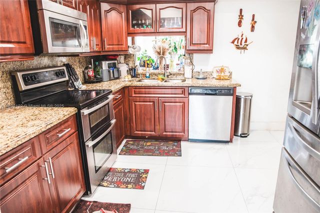 10770 SW 172nd St, Miami, FL 33157