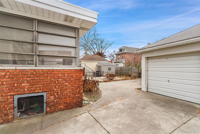 1641 Hone Avenue, Bronx, NY 10461