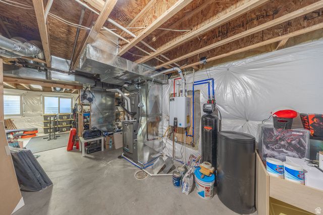 3413 W 4350 ST, West Haven, UT 84401
