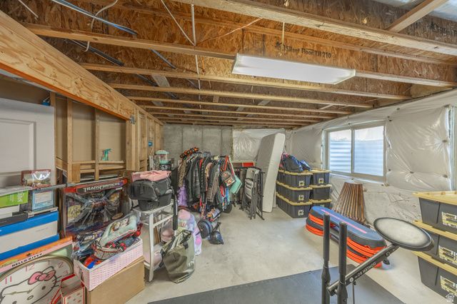 3413 W 4350 ST, West Haven, UT 84401
