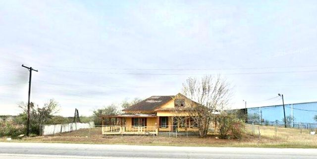 1460 E State Highway 44 Hwy, Robstown, TX 78380