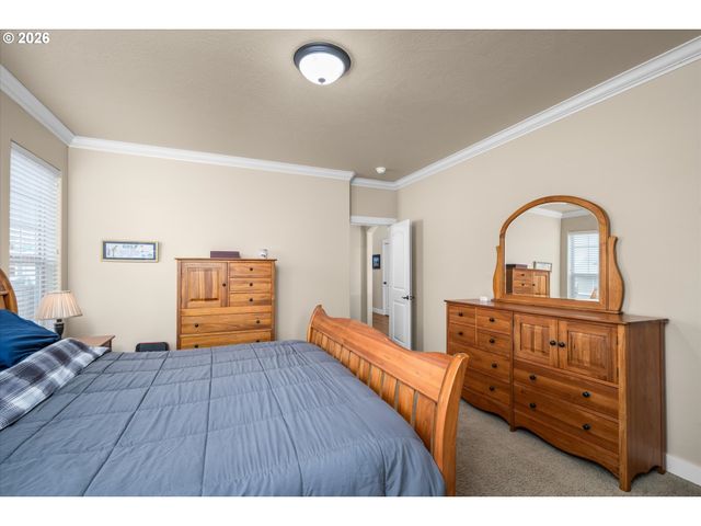 4155 STELLAR Way, Springfield, OR 97478