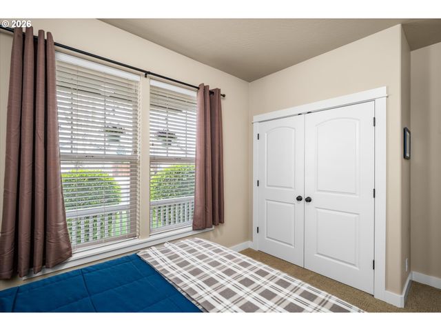 4155 STELLAR Way, Springfield, OR 97478