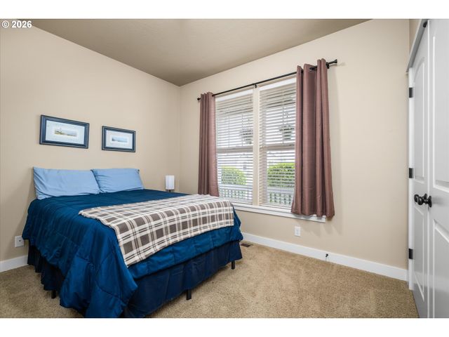 4155 STELLAR Way, Springfield, OR 97478