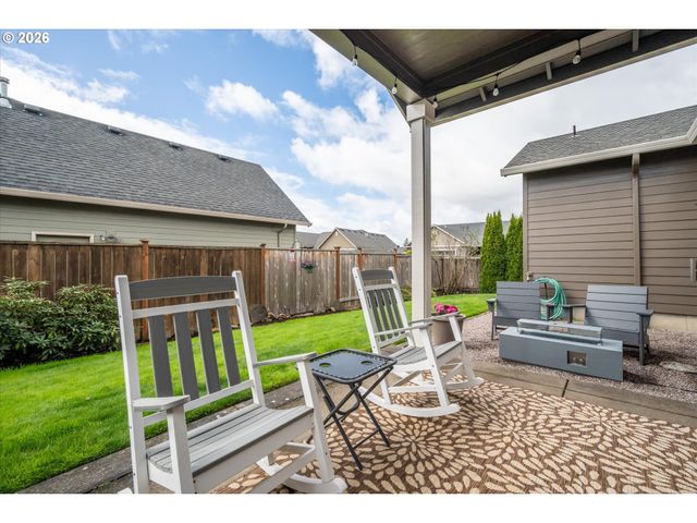 4155 STELLAR Way, Springfield, OR 97478