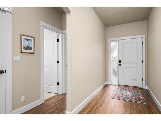 4155 STELLAR Way, Springfield, OR 97478