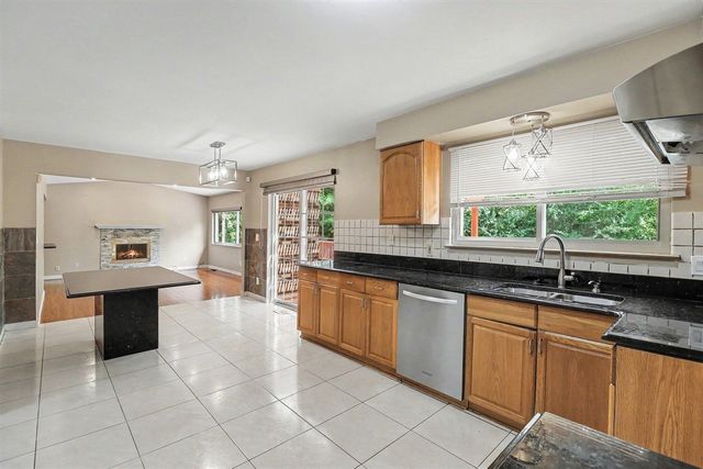 6021 Fairbrook Drive, West Bloomfield, MI 48322
