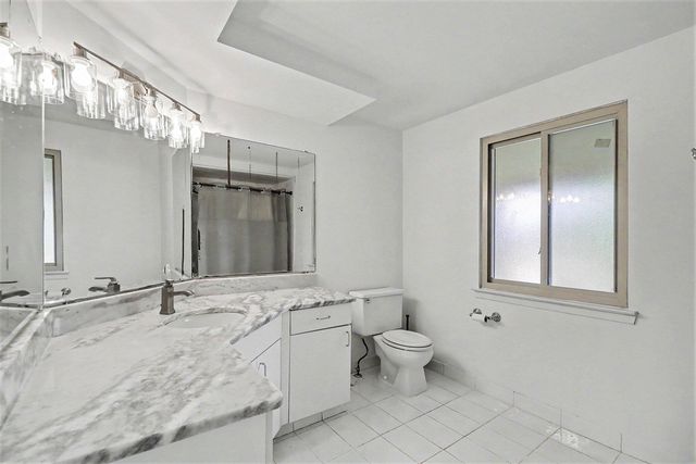 6021 Fairbrook Drive, West Bloomfield, MI 48322