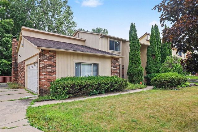 6021 Fairbrook Drive, West Bloomfield, MI 48322