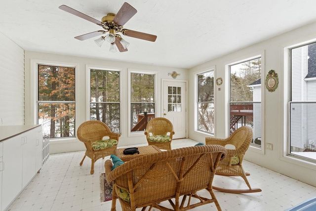 20 Salmon Brook Drive, Nashua, NH 03062