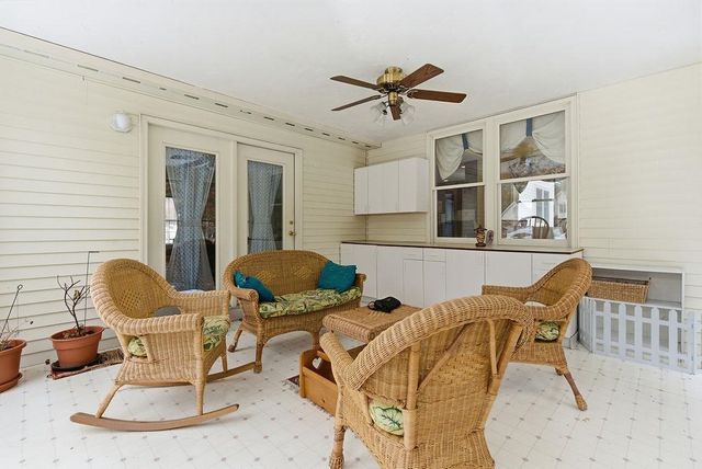 20 Salmon Brook Drive, Nashua, NH 03062