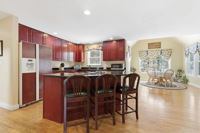 20 Salmon Brook Drive, Nashua, NH 03062