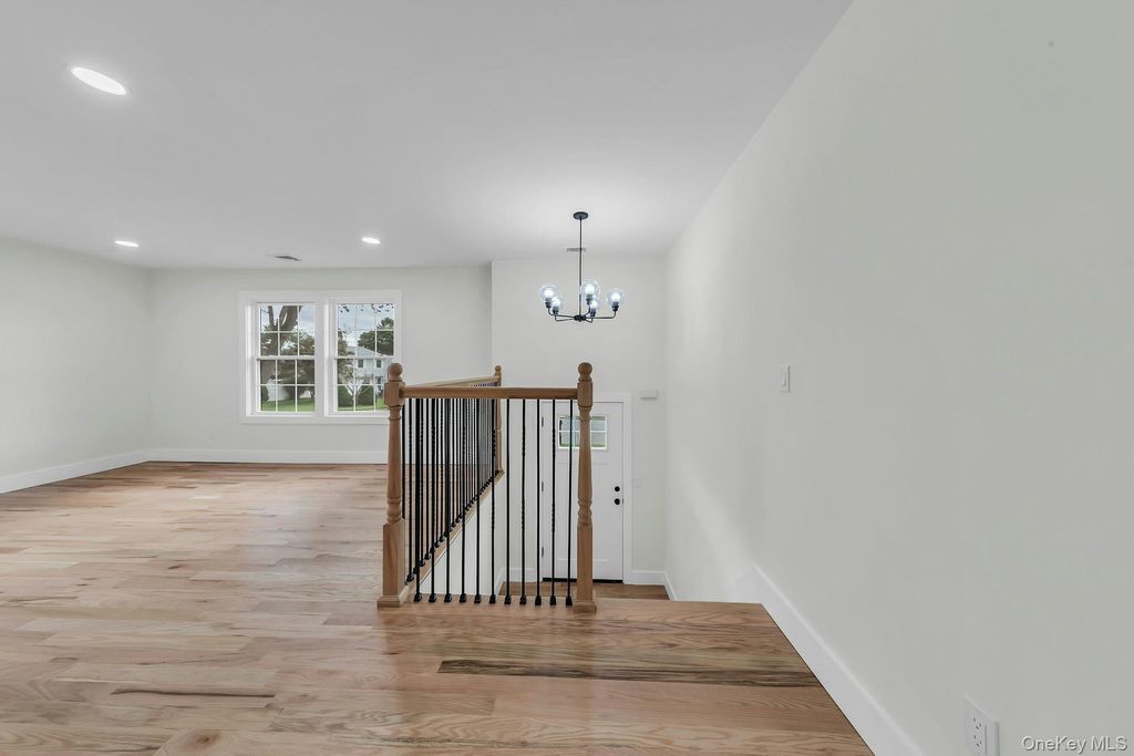 64 Skylark Drive, Holtsville, NY 11742 — photo 4