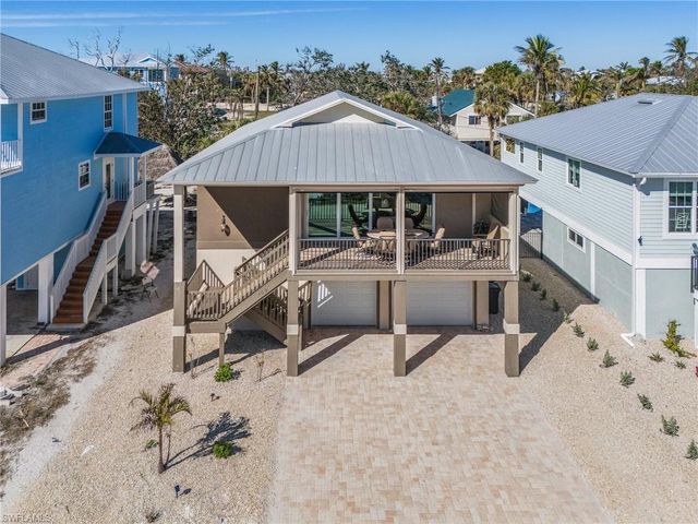 109 Gulfview AVE, Fort Myers Beach, FL 33931