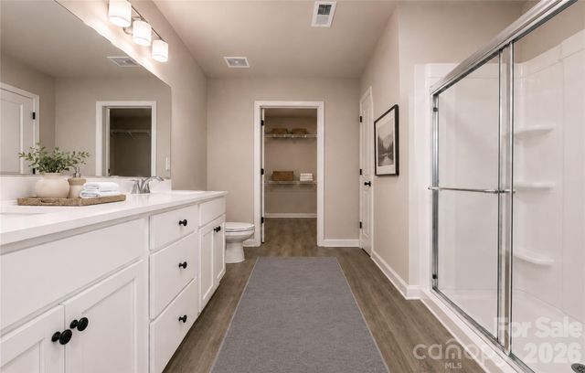 2231 Dardan Woods Drive, Charlotte, NC 28215