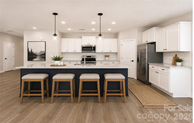 2231 Dardan Woods Drive, Charlotte, NC 28215